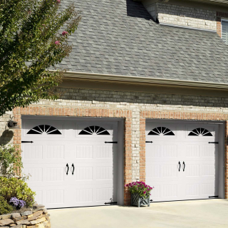 Carriage House|Hillcrest - Bead Board